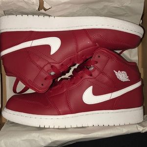 Red Air ones